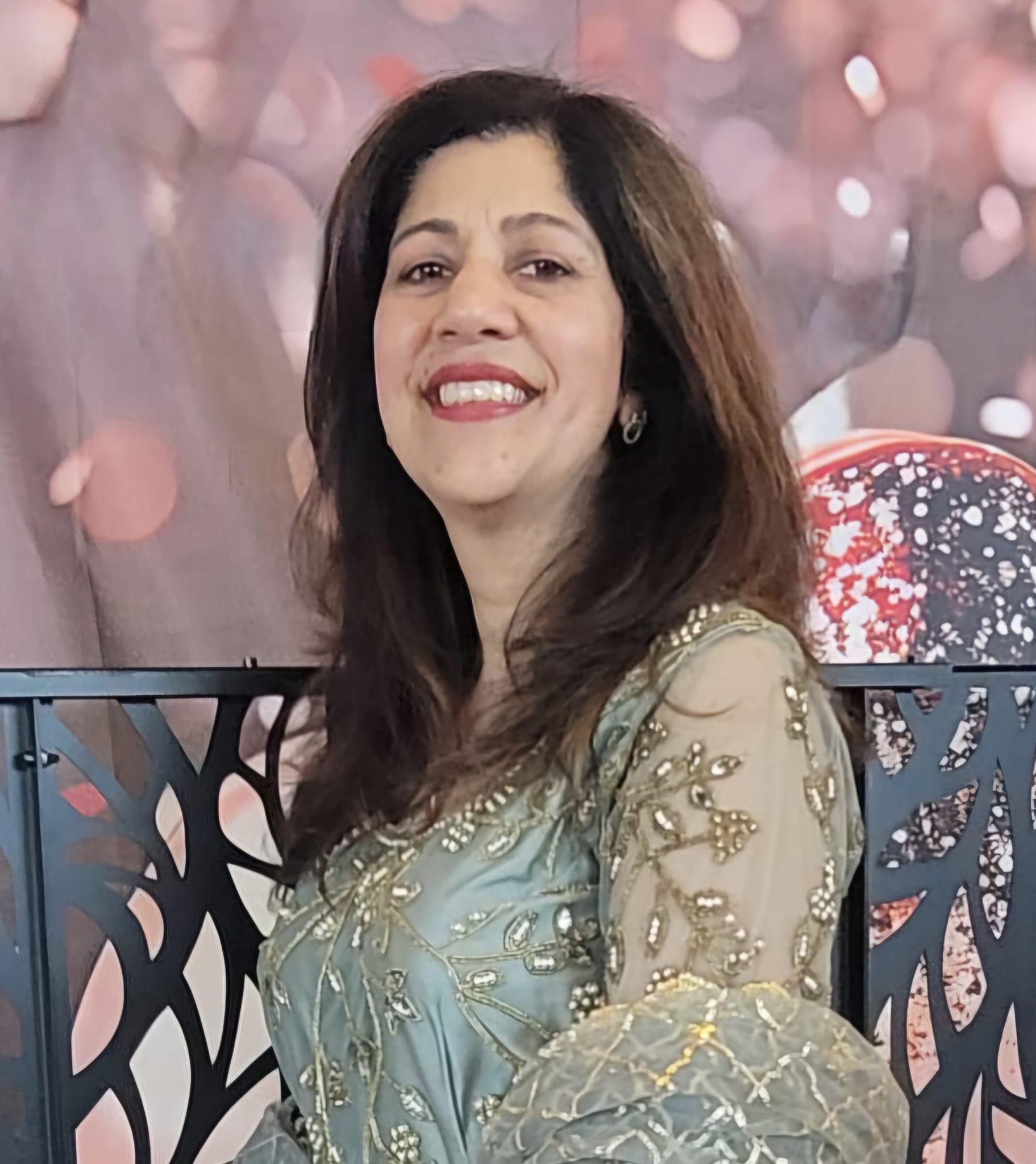 About Us – Roopali's Kala Art Studio